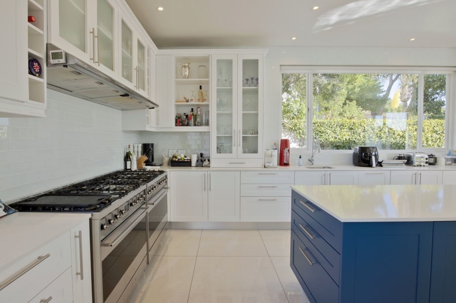 To Let 3 Bedroom Property for Rent in Sunset Beach Western Cape